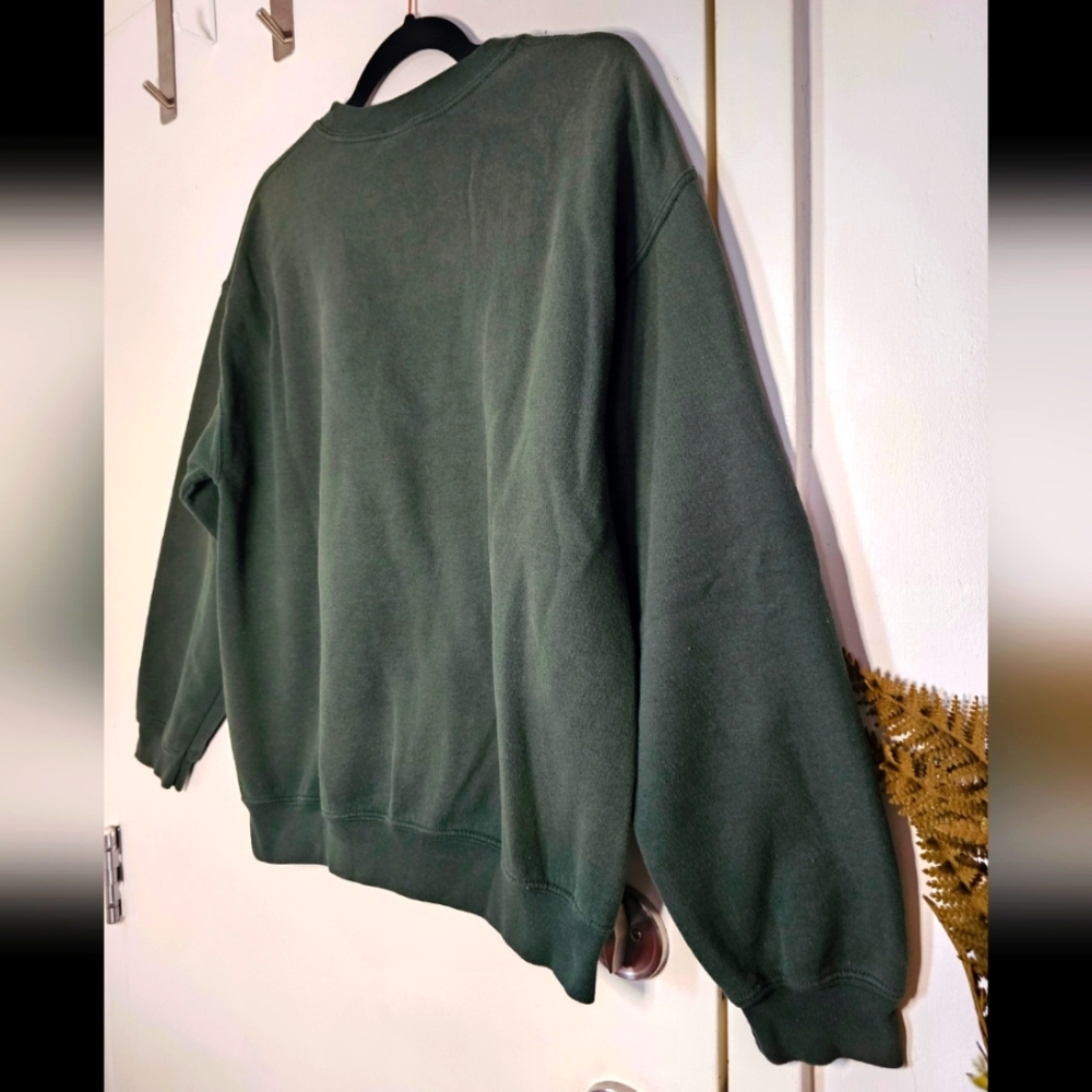 Vintage Green Crewneck Sweater - Picture 9 of 12